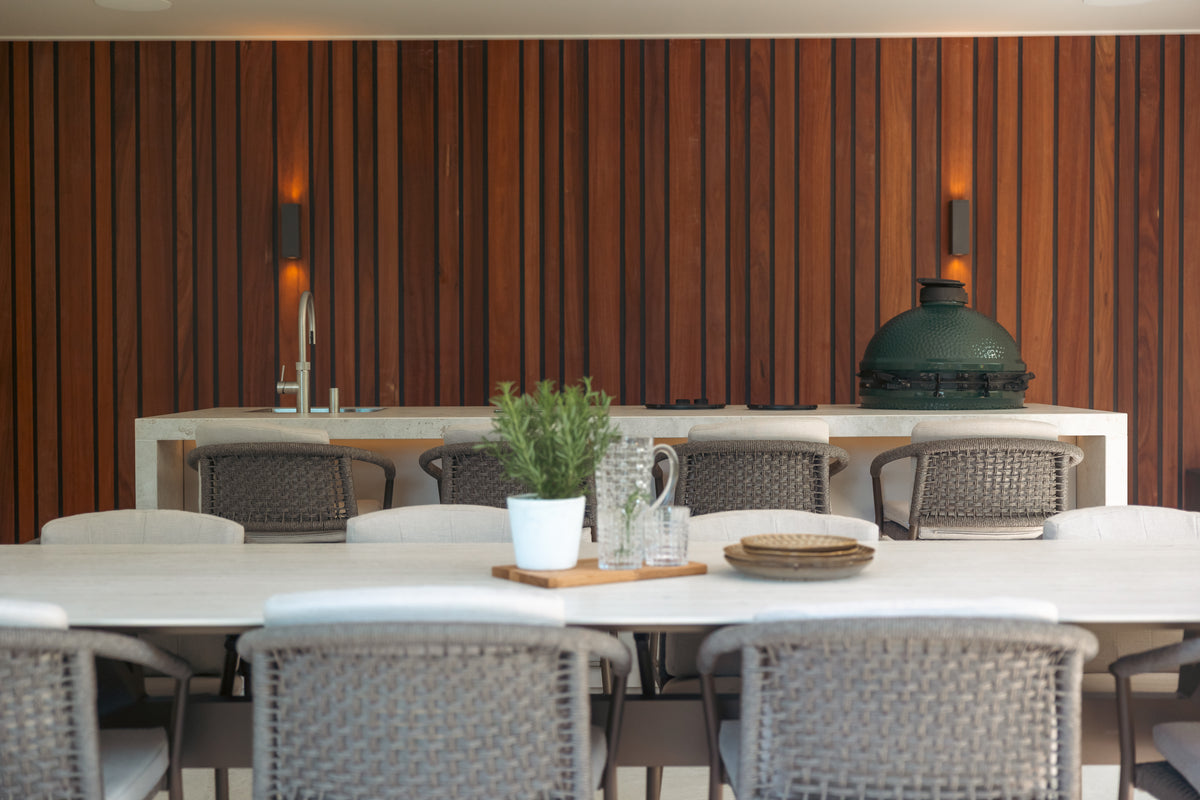 Buitenkeuken met bar 